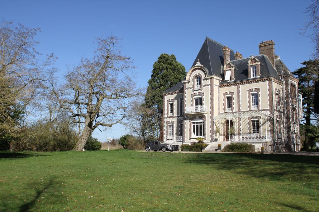 Chateau De La Folie Trie-Chateau ภายนอก รูปภาพ